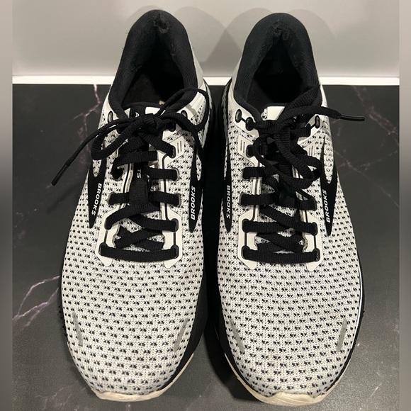 Brooks Adrenaline GTS Black White Women’s Running Shoes Size 7.5 - Picture 4 of 17